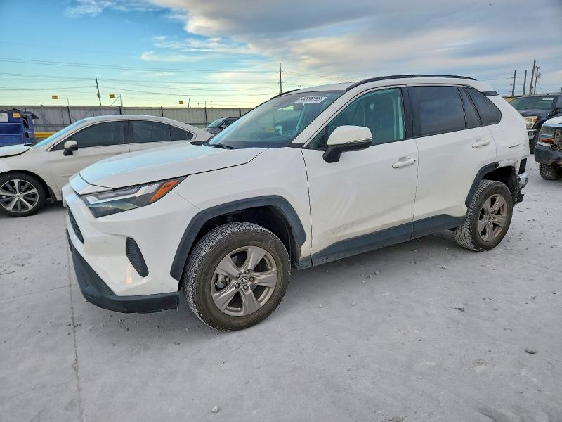 Photo 1 from auction – 2023 TOYOTA RAV4 XLE with VIN 2T3W1RFV2PW257617