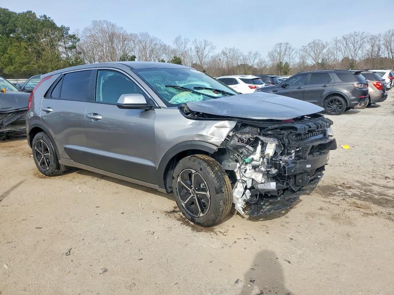 Photo 4 from auction – 2026 KIA NIRO LX with VIN KNDCP3LE9T5328171