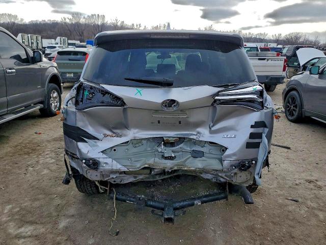 Photo 6 from auction – 2018 TOYOTA RAV4 ADVEN with VIN JTMWFREV5JD111235