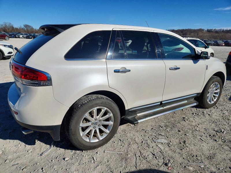 Photo 3 from auction – 2013 LINCOLN MKX with VIN 2LMDJ6JK4DBL40841
