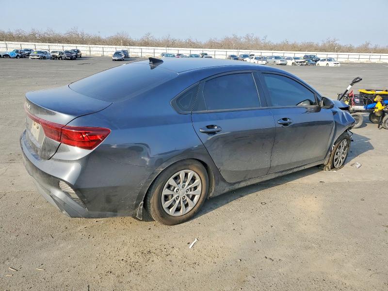 Photo 3 from auction – 2023 KIA FORTE with VIN 3KPF24AD7PE551167