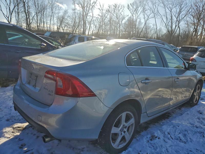 Photo 3 from auction – 2013 VOLVO S60 T5 with VIN YV1612FH1D2224169
