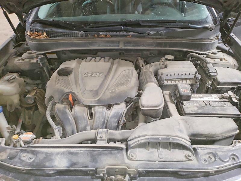 Photo 11 from auction – 2011 HYUNDAI SONATA SE with VIN 5NPEC4AC3BH298319