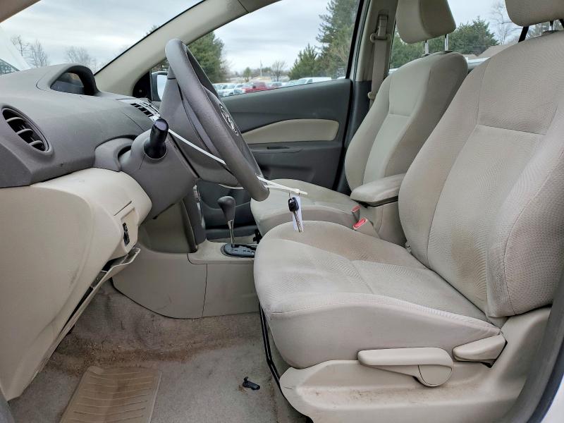 Photo 7 from auction – 2010 TOYOTA YARIS with VIN JTDBT4K37A1396003
