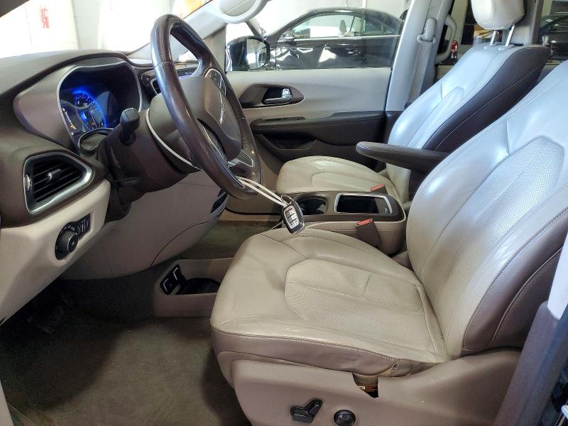 Photo 7 from auction – 2017 CHRYSLER PACIFICA with VIN 2C4RC1EG0HR564775