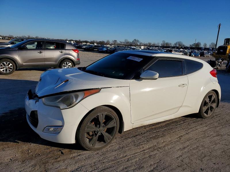 HYUNDAI VELOSTER 2016 with VIN KMHTC6AD8GU268673 - Photo from auction