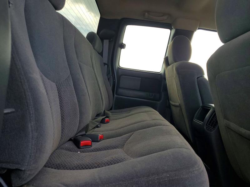 Photo 10 from auction – 2003 CHEVROLET SILVERADO with VIN 1GCEK19T13E123395