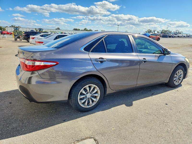 Photo 3 from auction – 2015 TOYOTA CAMRY LE with VIN 4T1BF1FK2FU025114
