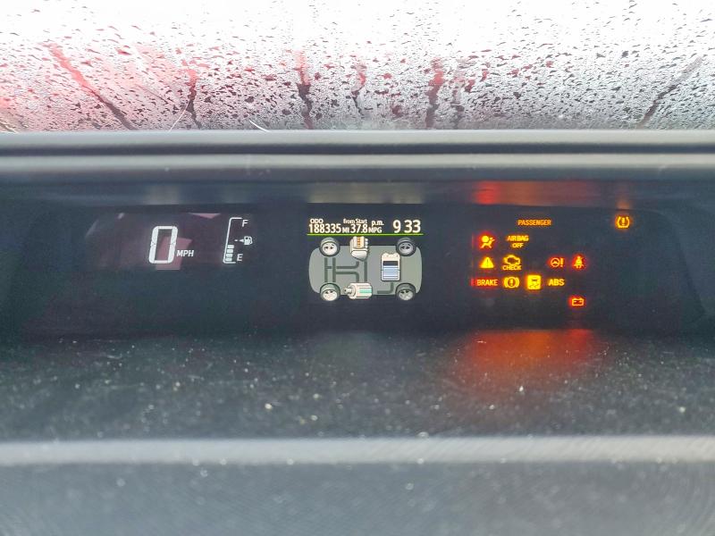 Photo 9 from auction – 2015 TOYOTA PRIUS C with VIN JTDKDTB33F1110131