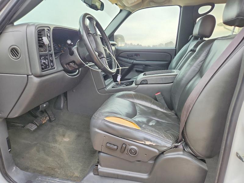 Photo 7 from auction – 2005 GMC NEW SIERRA with VIN 2GTEK13T551104295
