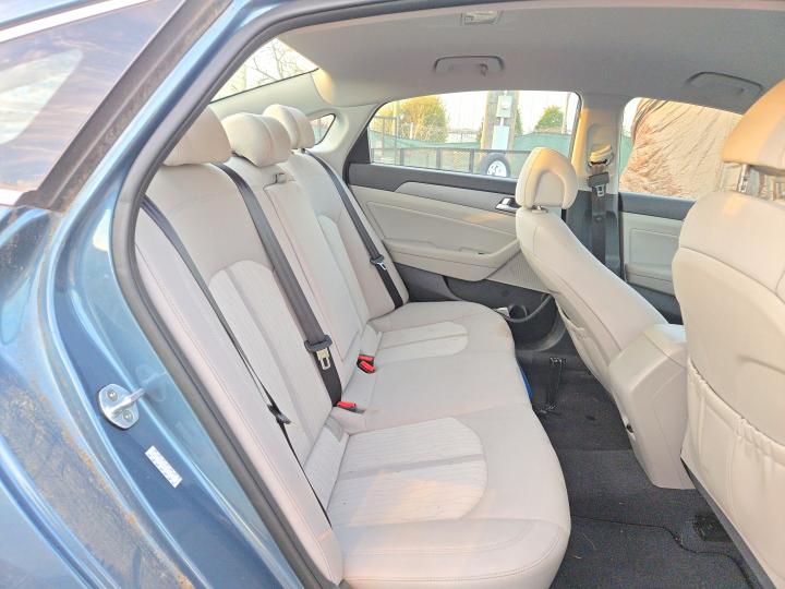 Zdjęcie 6 z aukcji – 2016 HYUNDAI SONATA z VIN KMHE24L16GA033211