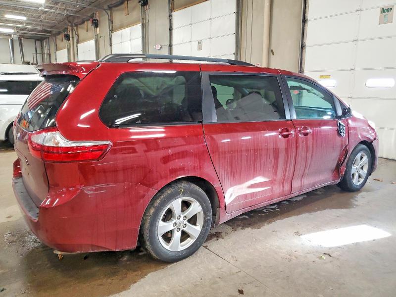 Photo 3 from auction – 2015 TOYOTA SIENNA with VIN 5TDKK3DC5FS679701
