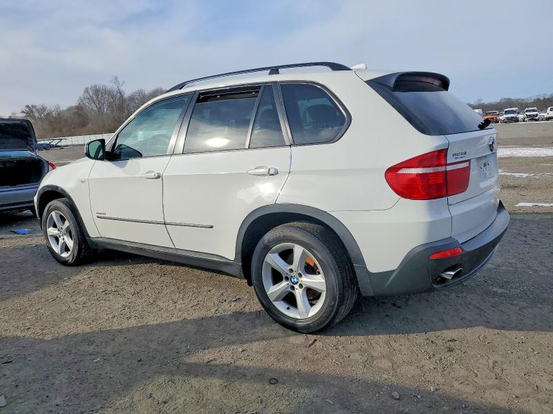 Photo 2 from auction – 2009 BMW X5 XDRIVE3 with VIN 5UXFE43529L272490