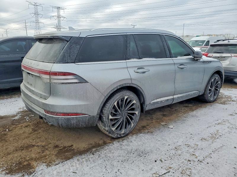 Photo 3 from auction – 2020 LINCOLN AVIATOR with VIN 5LM5J7XC5LGL24643