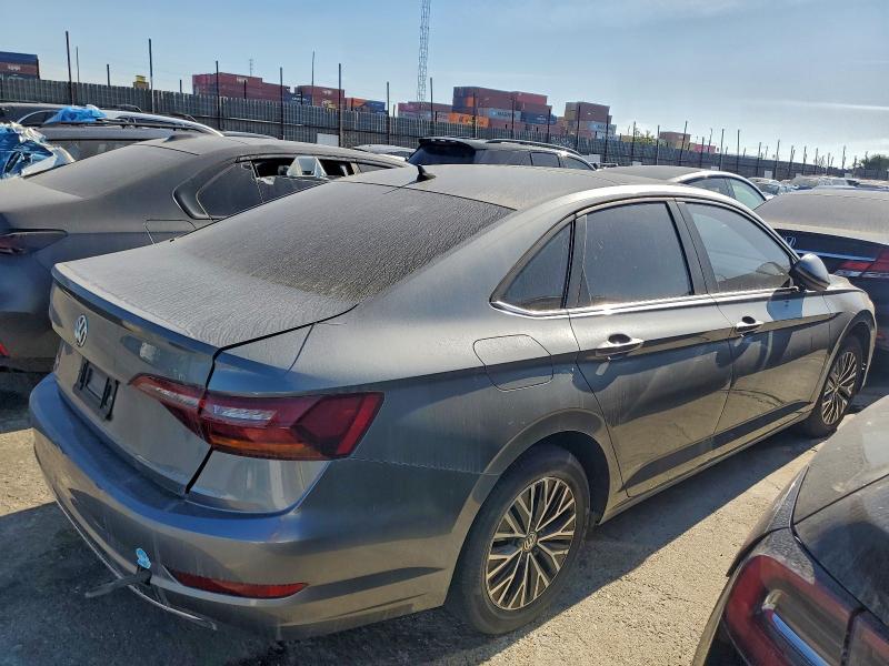 Photo 3 from auction – 2019 VOLKSWAGEN JETTA with VIN 3VWC57BU9KM219964