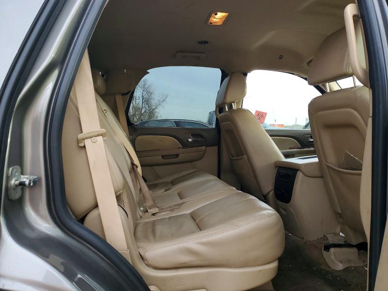 Photo 11 from auction – 2009 CHEVROLET TAHOE K150 with VIN 1GNFK23009R153327