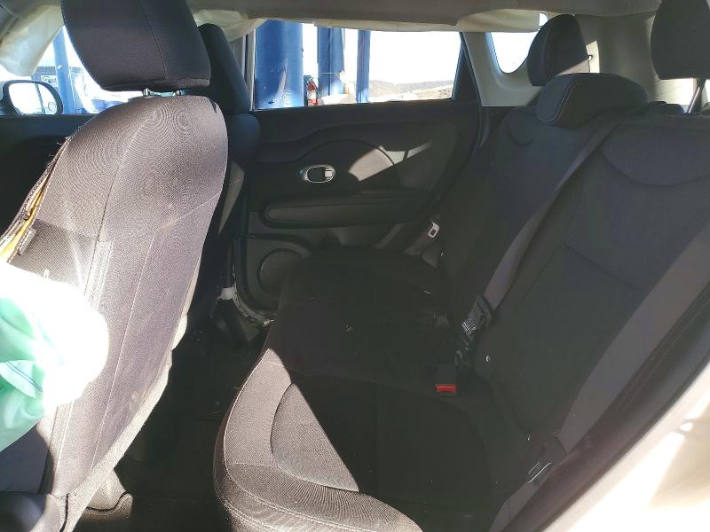 Photo 10 from auction – 2015 KIA SOUL with VIN KNDJN2A29F7229939