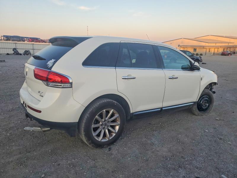 Photo 3 from auction – 2012 LINCOLN MKX with VIN 2LMDJ8JK9CBL08123