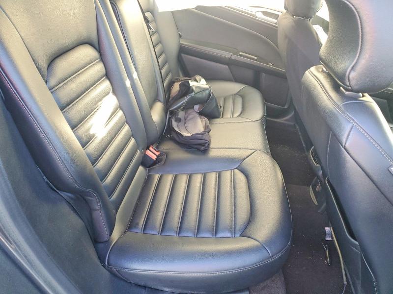 Photo 10 from auction – 2019 FORD FUSION with VIN 3FA6P0CD7KR151110