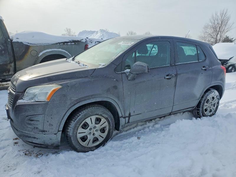 CHEVROLET TRAX LS 2015 with VIN 3GNCJKSB1FL141697 - Photo from auction