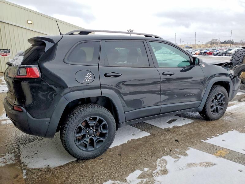 Photo 3 from auction – 2019 JEEP CHEROKEE with VIN 1C4PJMBN2KD224975