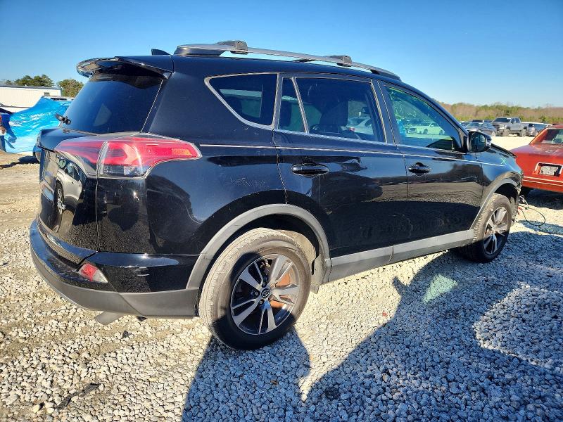 Photo 3 from auction – 2017 TOYOTA RAV4 XLE with VIN 2T3WFREV3HW329557