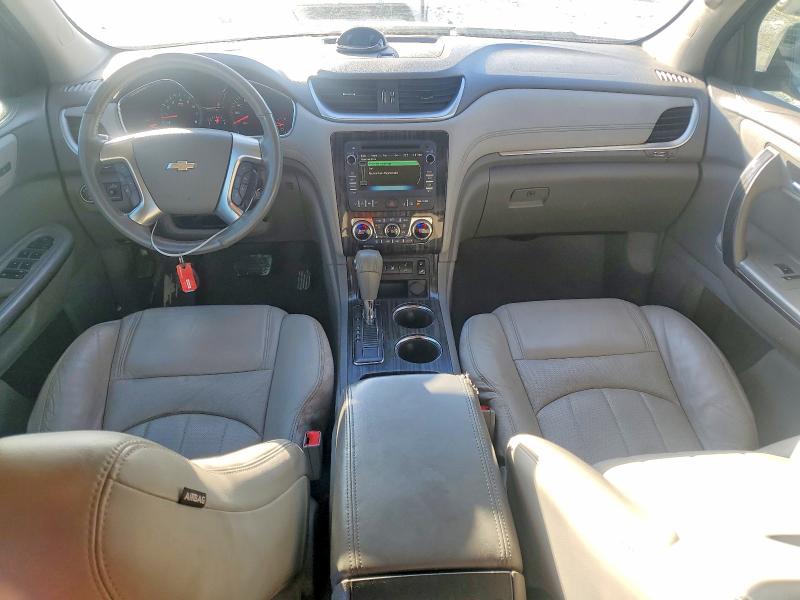 Photo 8 from auction – 2014 CHEVROLET TRAVERSE L with VIN 1GNKRJKD3EJ247526