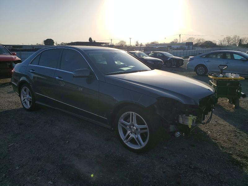 Photo 4 from auction – 2013 MERCEDES-BENZ E 350 with VIN WDDHF5KB3DA729502