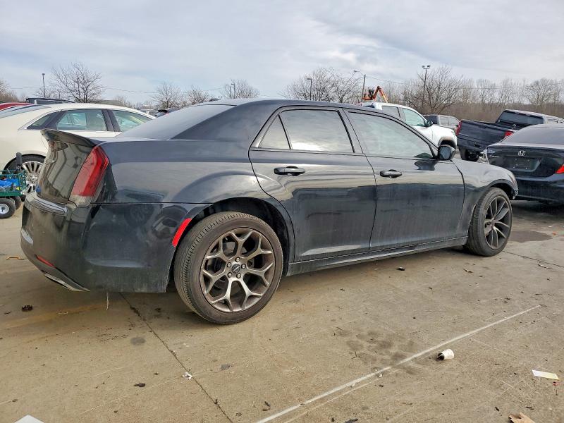 Photo 3 from auction – 2017 CHRYSLER 300 with VIN 2C3CCABG0HH567809