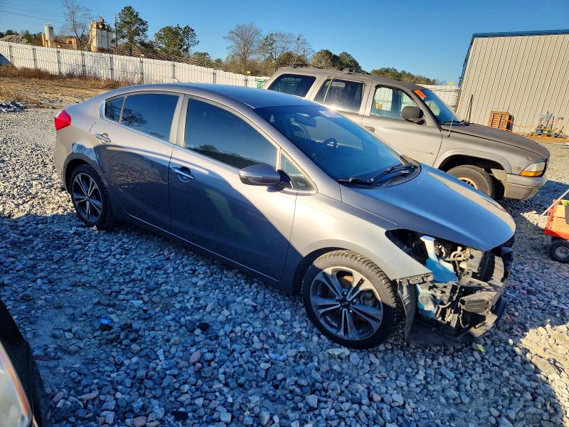 Photo 4 from auction – 2016 KIA FORTE EX with VIN KNAFX4A82G5490825