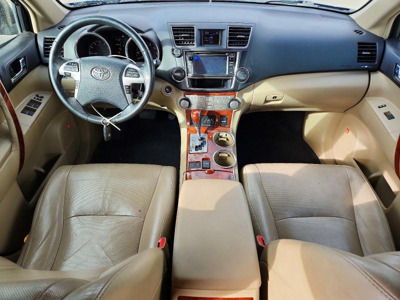 Photo 8 from auction – 2013 TOYOTA HIGHLANDER with VIN 5TDYK3EH8DS095584