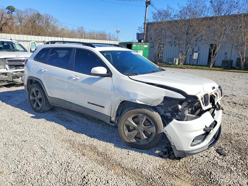 Photo 4 from auction – 2019 JEEP CHEROKEE L with VIN 1C4PJLLB5KD423078