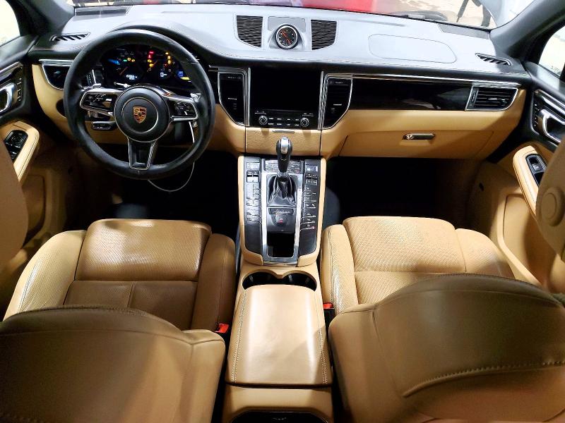 Photo 8 from auction – 2018 PORSCHE MACAN with VIN WP1AA2A57JLB04992