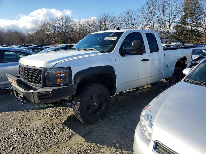 CHEVROLET SILVERADO 2012 with VIN 1GCRKSE71CZ116830 - Photo from auction