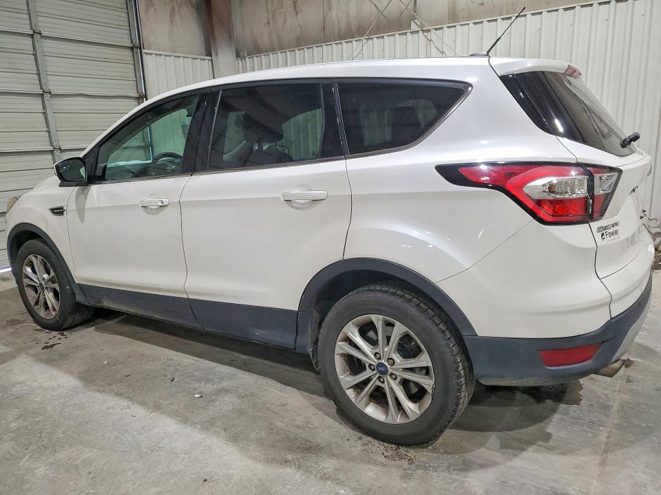 Photo 2 from auction – 2017 FORD ESCAPE with VIN 1FMCU0GD2HUB78129