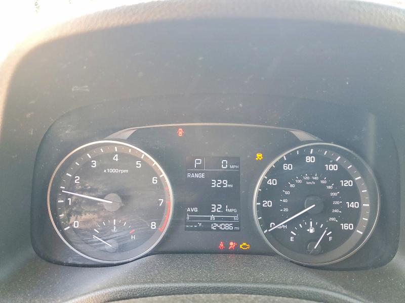 Photo 9 from auction – 2017 HYUNDAI ELANTRA SE with VIN 5NPD74LF2HH207976