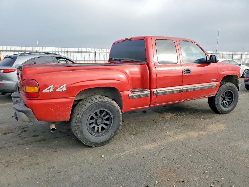 Фото 3 с аукциона – 2001 CHEVROLET SILVERADO с VIN 2GCEK19T911309653