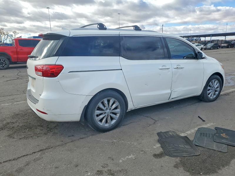 Photo 3 from auction – 2016 KIA SEDONA EX with VIN KNDMC5C13G6206236