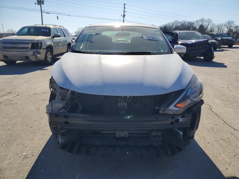 Photo 5 from auction – 2019 NISSAN SENTRA with VIN 3N1AB7AP3KY218562