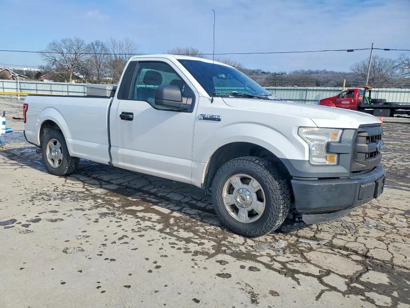 Zdjęcie 4 z aukcji – 2016 FORD F150 z VIN 1FTMF1C81GKD60142