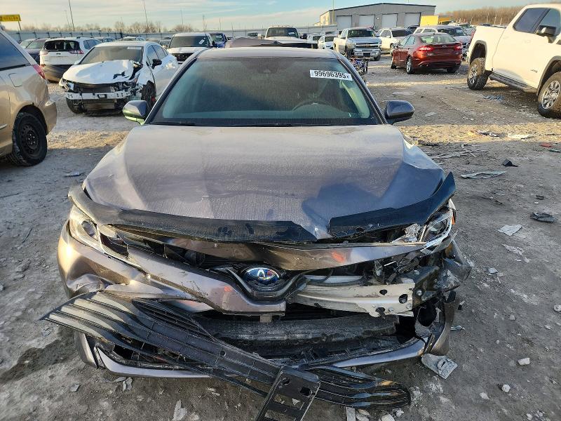 Photo 5 from auction – 2020 TOYOTA CAMRY with VIN 4T1C31AK9LU019438