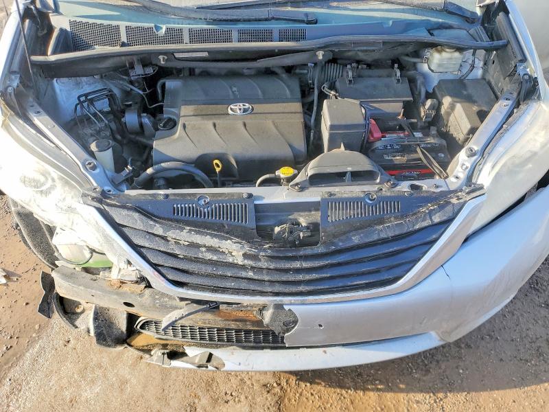 Photo 12 from auction – 2013 TOYOTA SIENNA LE with VIN 5TDKK3DC5DS393943