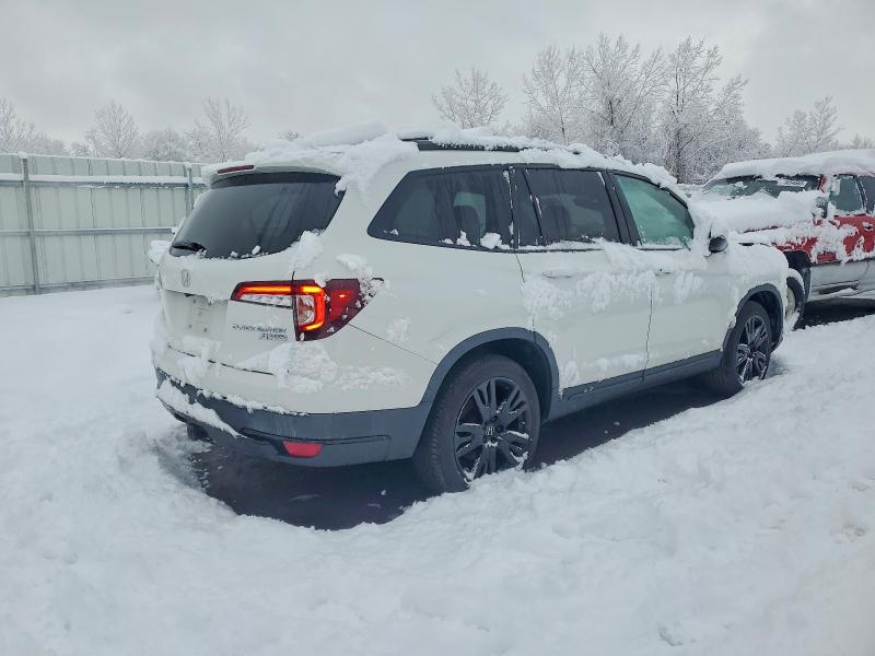 Photo 3 from auction – 2022 HONDA PILOT BLAC with VIN 5FNYF6H7XNB015023