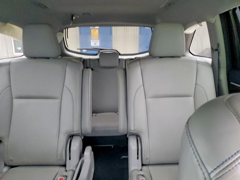 Photo 10 from auction – 2016 TOYOTA HIGHLANDER with VIN 5TDYKRFH4GS125492