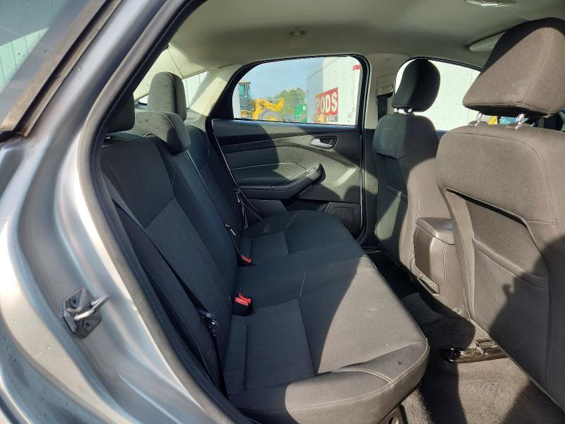 Photo 10 from auction – 2017 FORD FOCUS with VIN 1FADP3F29HL221023