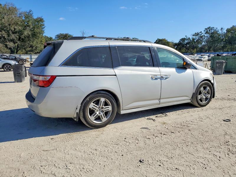 Photo 3 from auction – 2012 HONDA ODYSSEY with VIN 5FNRL5H95CB128321