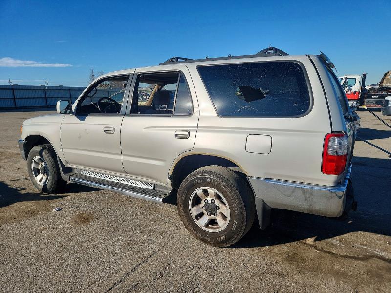 Photo 2 from auction – 1998 TOYOTA 4RUNNER SR with VIN JT3GN86R9W0075264