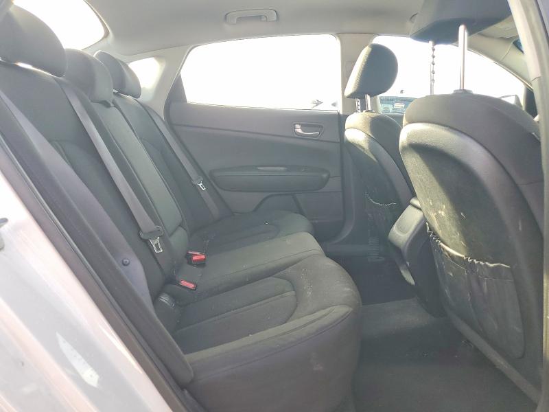 Photo 10 from auction – 2016 KIA OPTIMA with VIN KNAGT4L35G5102911