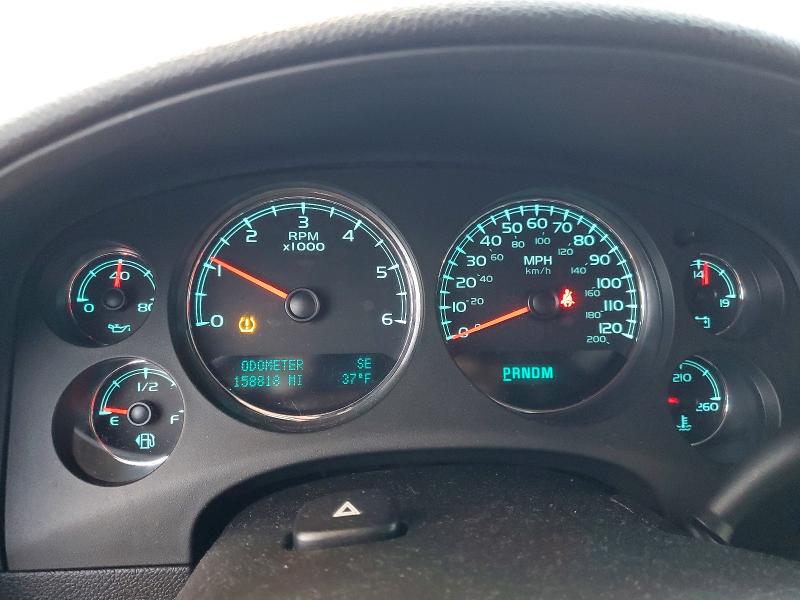 Photo 9 from auction – 2010 CHEVROLET SUBURBAN with VIN 1GNUKKE30AR206014