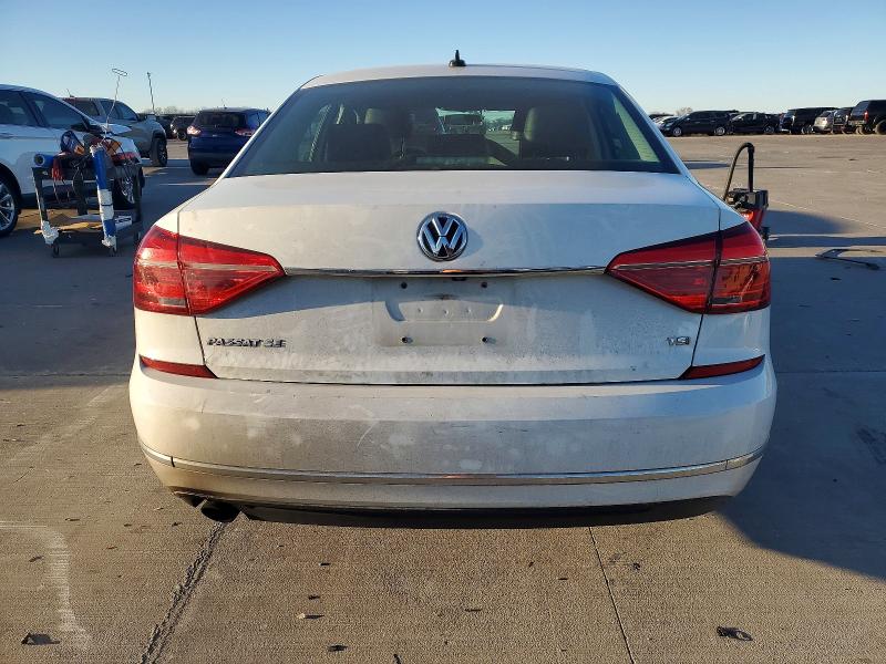 Photo 6 from auction – 2016 VOLKSWAGEN PASSAT SE with VIN 1VWBS7A32GC040056